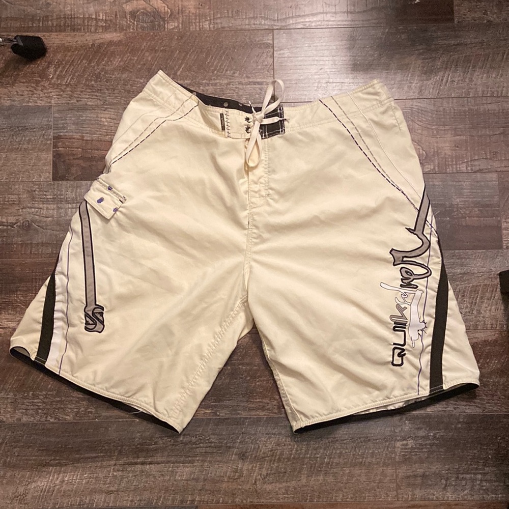 Brand New 00’s Quiksilver shorts